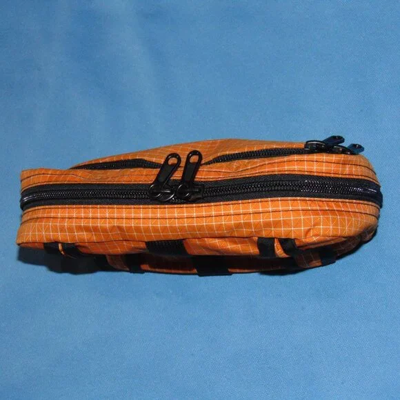 TOM BIHN  HANDY LITTLE THING - Picture 3 of 5